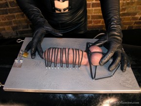 femdom-mistress-with-male-slave-cbt-009